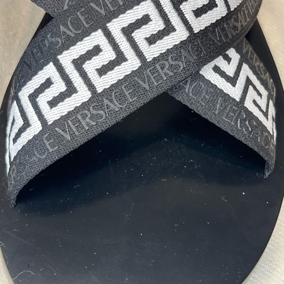 Versace sandals for man, size 42 - Picture 12 of 14